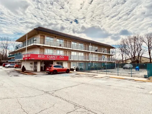 RED CARPET INN LOUISVILLE NORTH -Jeffersonville In Main image